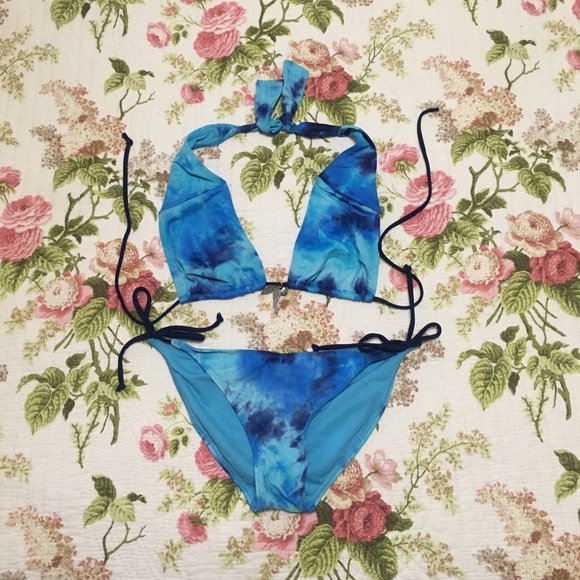 2 piece Bikini 👙 - Picture 1 of 5